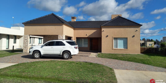 : CASA “FINCAS DEL ALBA” – CANNING :
